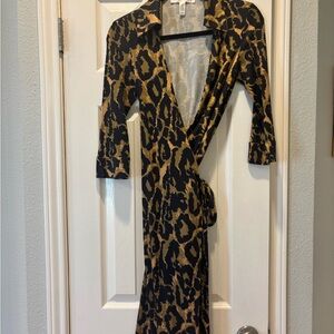 Diane Von Furstenberg Black and Tan Leopard Print Wrap Dress
